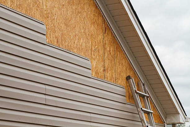 24/7 Emergency Storm Damage Siding Repair experts in Freeland, PA